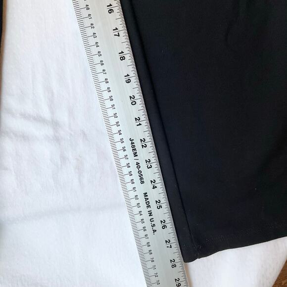 Chico’s Women Classic Basic Straight Leg Work Pants size 15 Regular, Black - Picture 4 of 9